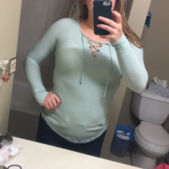 Lace up top - Picture 4 of 4